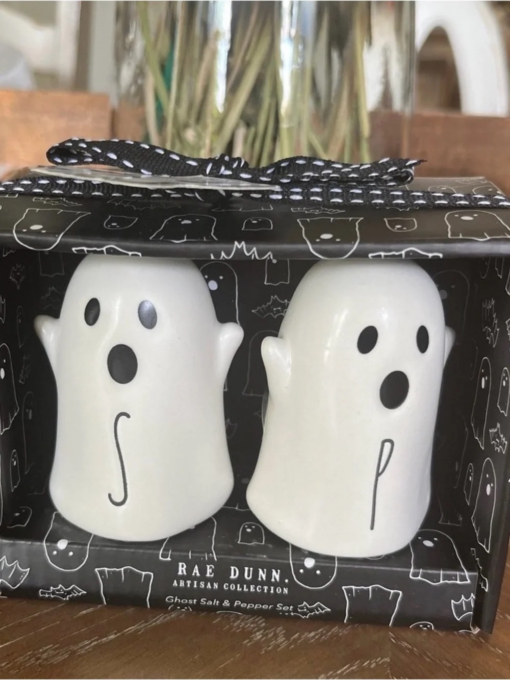 BOO! Ghost Salt & Pepper Shakers Artisan Collection-Rae Dunn fans!